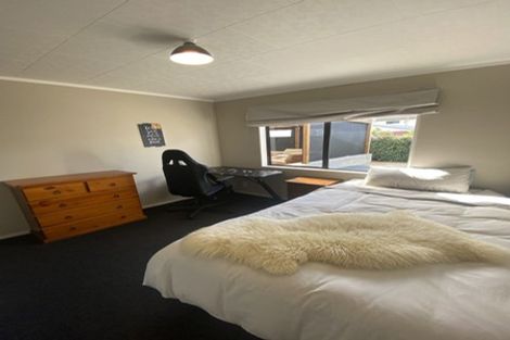 Photo of property in 12 Millen Place, Clarks Beach, 2122