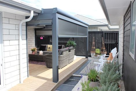 Photo of property in 12 Lance Way, Papamoa, 3118