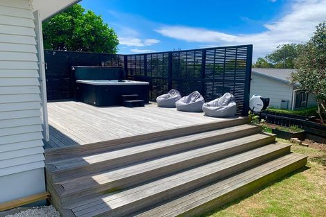 Photo of property in 17 Crane Street, Mount Maunganui, 3116