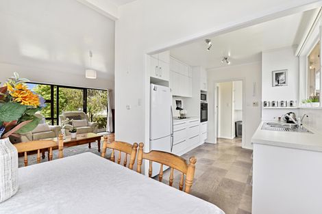 Photo of property in 10 Lomas Place, Manurewa, Auckland, 2102