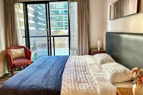 Photo of property in 6 Lancelot Road, Orewa, 0931