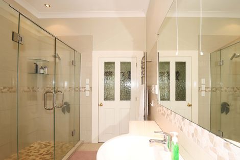 Photo of property in 8 Victoria Street, Carterton, 5713