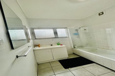 Photo of property in 18 William Roberts Road, Pakuranga, Auckland, 2010