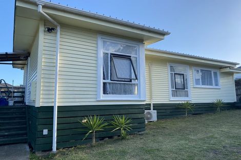 Photo of property in 3 Applewood Drive, Henderson, Auckland, 0612