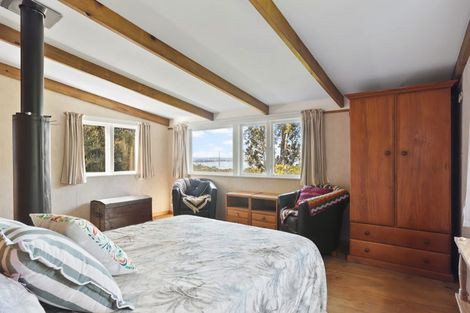 Photo of property in 620 South Titirangi Road, Titirangi, Auckland, 0604