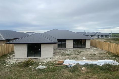 Photo of property in 15 Fountain Place, Rolleston, 7614