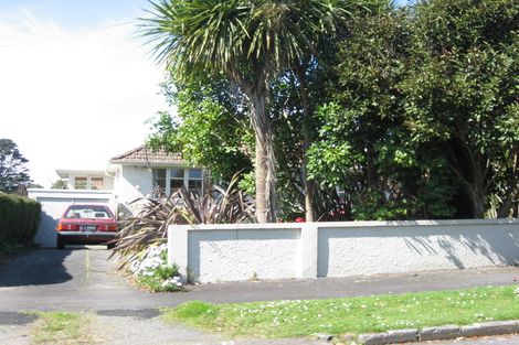 Photo of property in 18 Plympton Street, Brooklands, New Plymouth, 4310