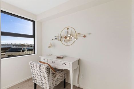 Photo of property in 15 Impatiens Lane, Massey, Auckland, 0614