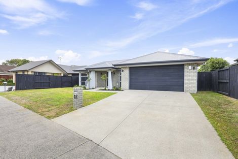 Photo of property in 18 Farleigh Close, Huntington, Hamilton, 3210