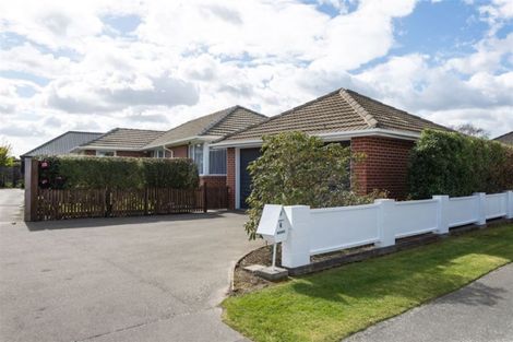 Photo of property in 1/4 Betwin Avenue, Sockburn, Christchurch, 8042
