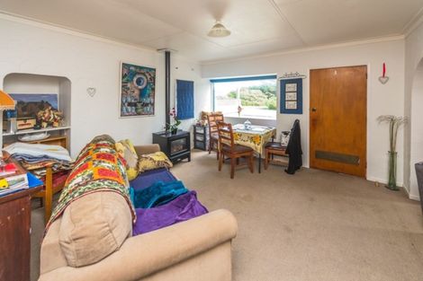 Photo of property in 4 Seafront Road, Castlecliff, Whanganui, 4501