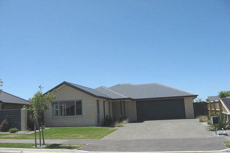 Photo of property in 27 Reka Street, Parklands, Christchurch, 8083