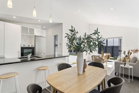 Photo of property in 32a Matipo Road, Mairangi Bay, Auckland, 0630