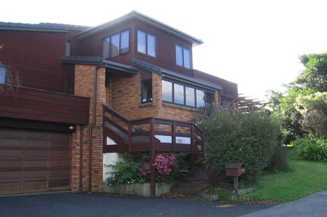 Photo of property in 121 Wiseley Road, West Harbour, Auckland, 0618