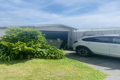 Photo of property in 6 Kekerenga Street, Strathmore Park, Wellington, 6022