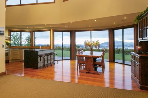 Photo of property in 121 Highland Drive, Acacia Bay, Taupo, 3385