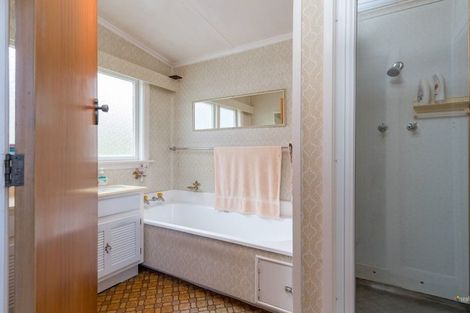 Photo of property in 12 Whanake Street, Titahi Bay, Porirua, 5022