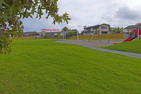 Photo of property in 3 Whiting Grove, West Harbour, Auckland, 0618