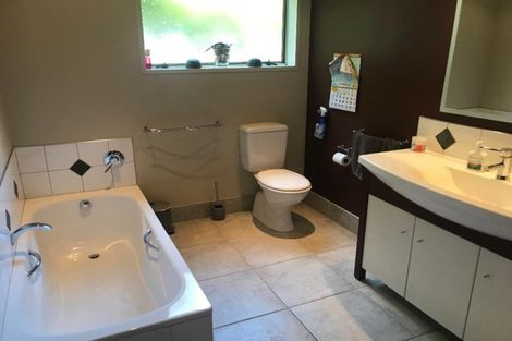 Photo of property in 70 Greenwood Road, Havelock North, 4130