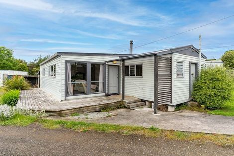 Photo of property in 10 Beach Street, Waikouaiti, 9510