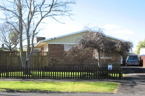 Photo of property in 12 Fairview Street, Fairview Downs, Hamilton, 3214
