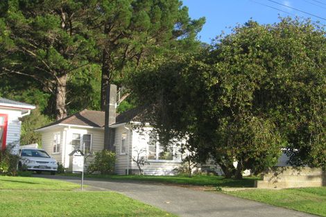 Photo of property in 86 Hine Road, Wainuiomata, Lower Hutt, 5014