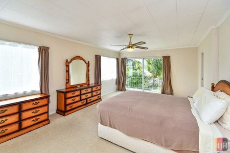Photo of property in 11 Sandrine Avenue, Clover Park, Auckland, 2019