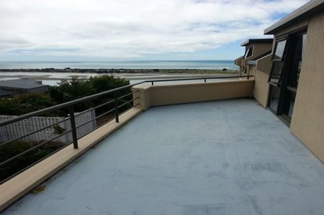 Photo of property in 10 Dunkeld Lane, Redcliffs, Christchurch, 8081