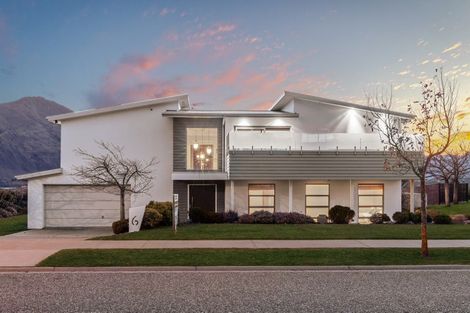 Photo of property in 6 Clearview Street, Wanaka, 9305