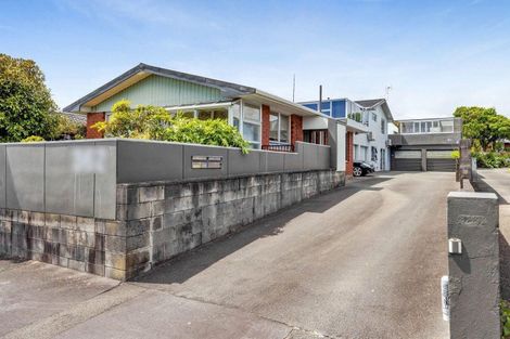 Photo of property in 364 Devon Street East, Strandon, New Plymouth, 4312