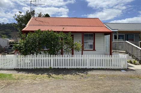 Photo of property in 623 Queen Sh25 Street, Thames, 3500