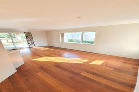 Photo of property in 7 Cooladerry Place, Rosehill, Papakura, 2113