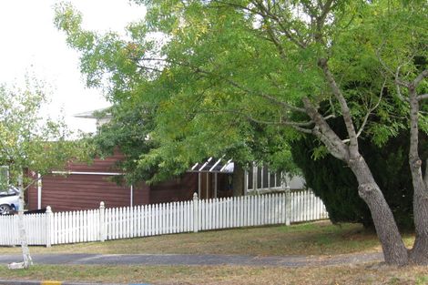 Photo of property in 2 Da Vinci Place, West Harbour, Auckland, 0618