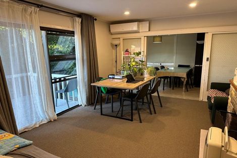 Photo of property in 43 Renata Crescent, Te Atatu Peninsula, Auckland, 0610