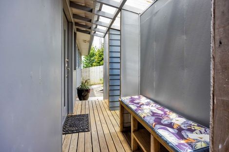 Photo of property in 102 Seaview Road, Westown, New Plymouth, 4310