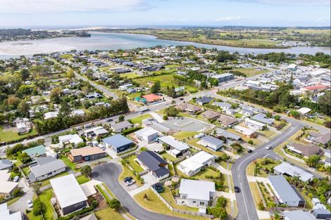 Photo of property in 7 Takahe Place, Mangawhai, 0505