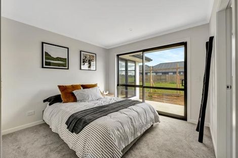 Photo of property in 13 One Haruru Street, Cambridge, 3493