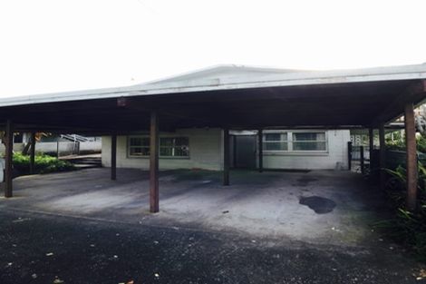 Photo of property in 38 Beaubank Road, Kelston, Auckland, 0602