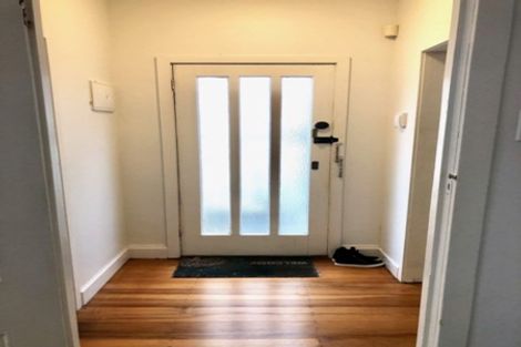 Photo of property in 4a Railway Street, Newmarket, Auckland, 1023