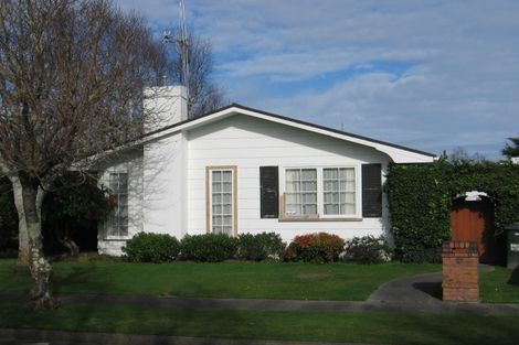 Photo of property in 1 Rakino Place, Awapuni, Palmerston North, 4412