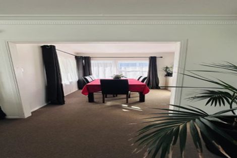 Photo of property in 70 Rosehill Drive, Rosehill, Papakura, 2113