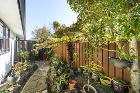 Photo of property in 23 Chadwick Place, Highbury, Palmerston North, 4412