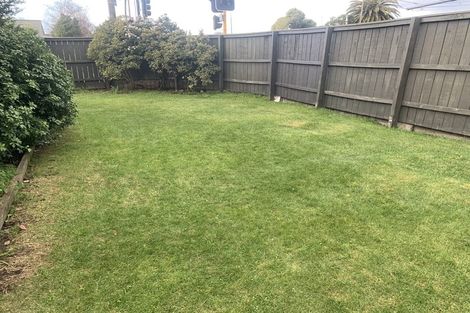 Photo of property in 1/105 Memorial Avenue, Burnside, Christchurch, 8053