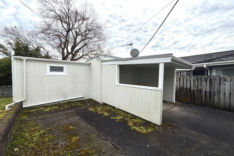 Photo of property in 21 Kamara Road, Glen Eden, Auckland, 0602