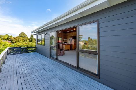 Photo of property in 27 Kaiuru Avenue, Pukawa Bay, Turangi, 3381