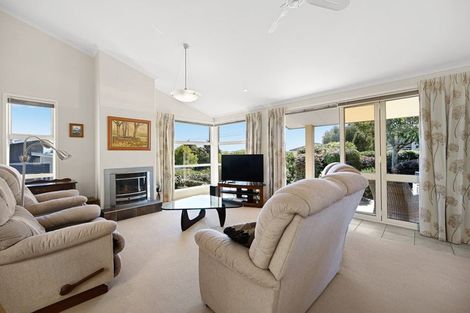 Photo of property in 64a Rototuna Road, Rototuna, Hamilton, 3210