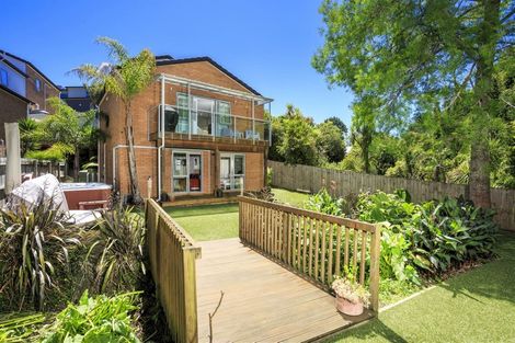 Photo of property in 52a Matipo Road, Mairangi Bay, Auckland, 0630