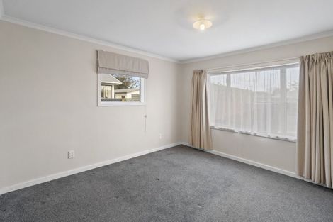 Photo of property in 43 Daniels Road, Redwood, Christchurch, 8051