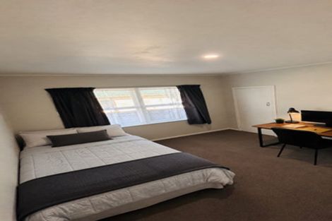 Photo of property in 70 Rosehill Drive, Rosehill, Papakura, 2113
