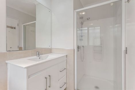 Photo of property in 52 Magic Way, Randwick Park, Auckland, 2105